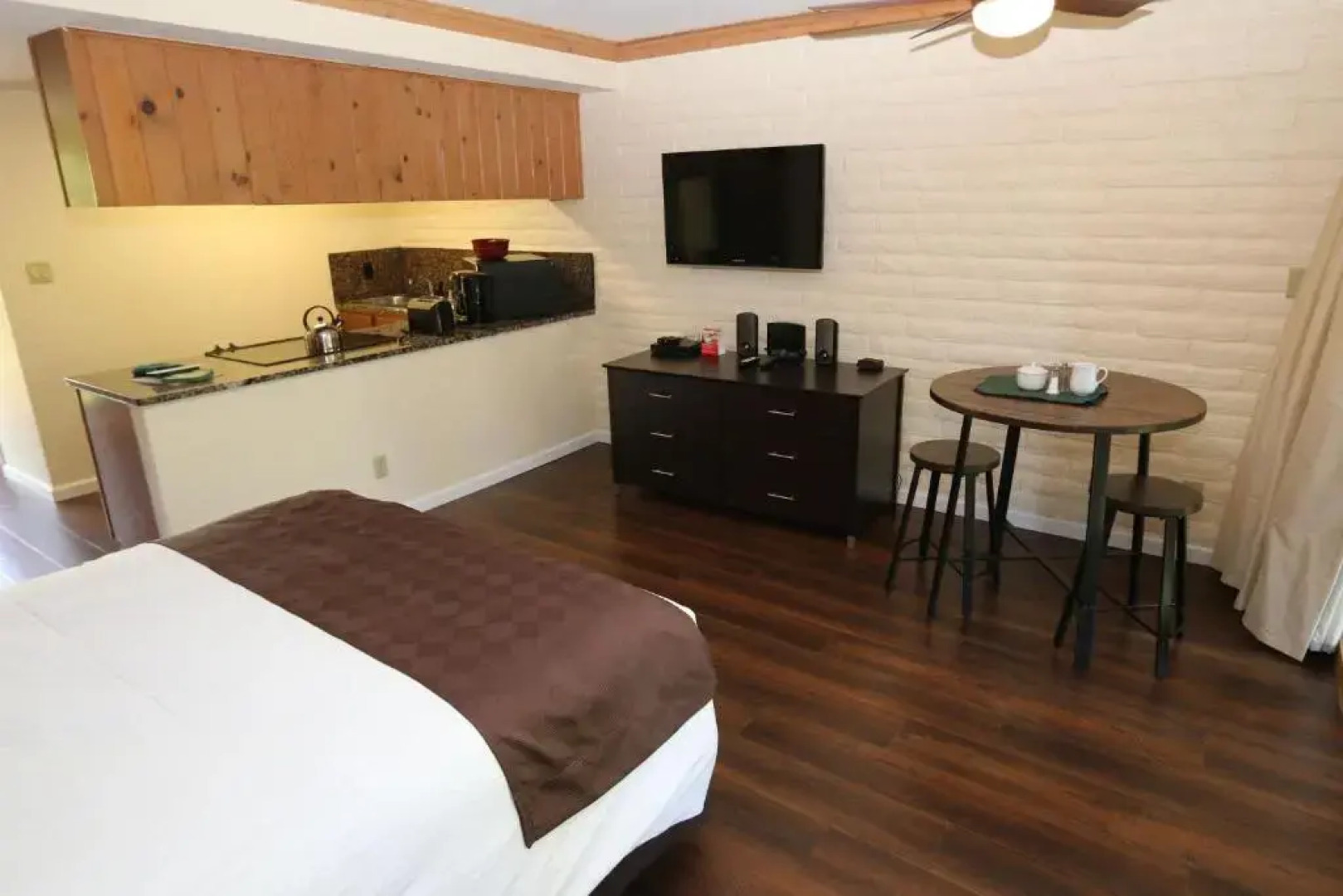 North Lake Lodges & Villas