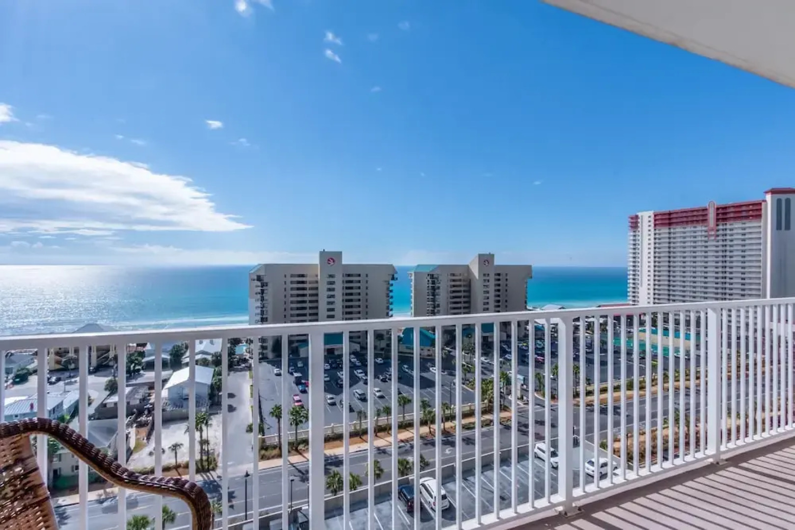 Laketown Wharf Resort by Book That Condo