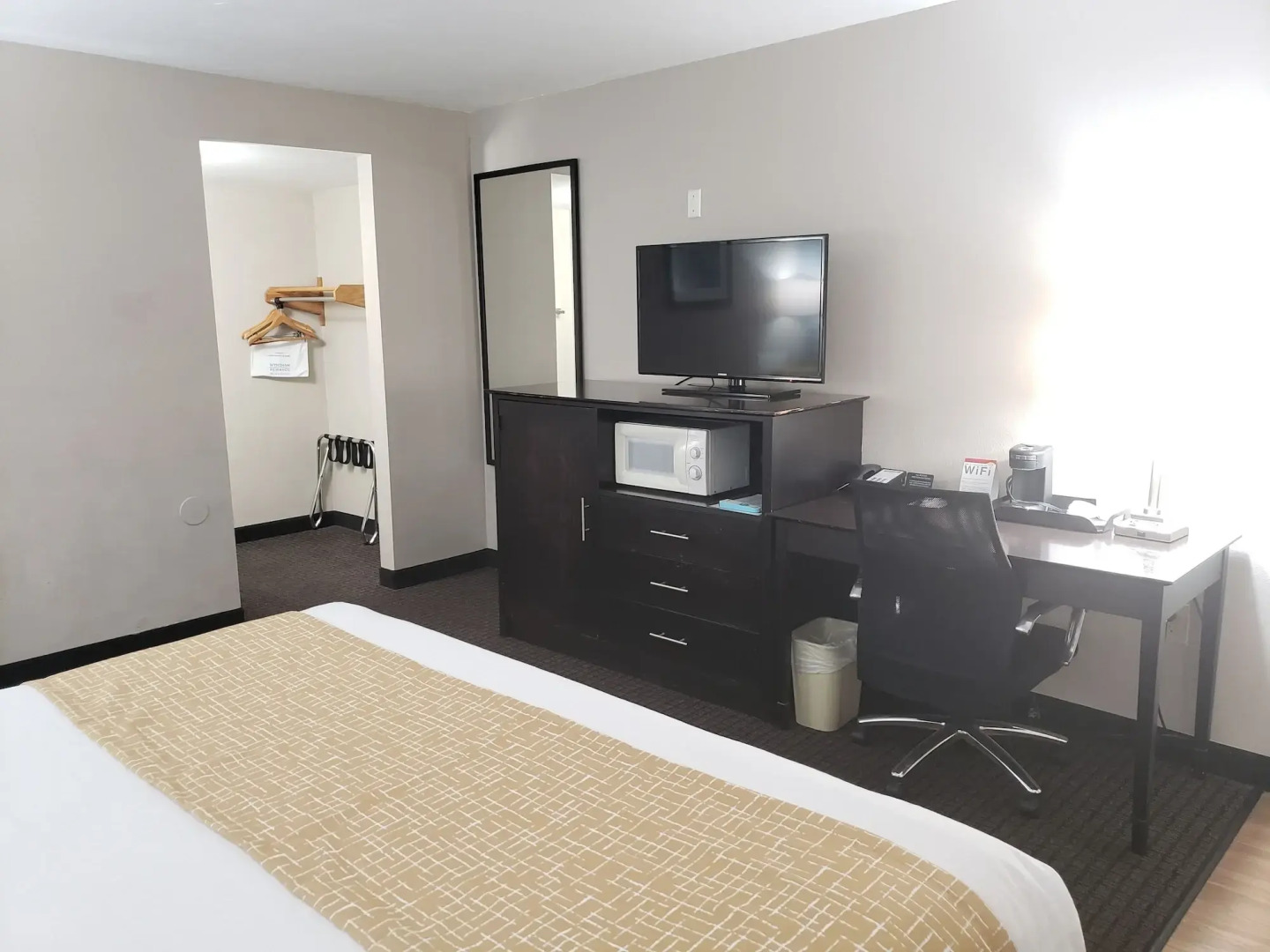 Travelodge by Wyndham Traverse City MI