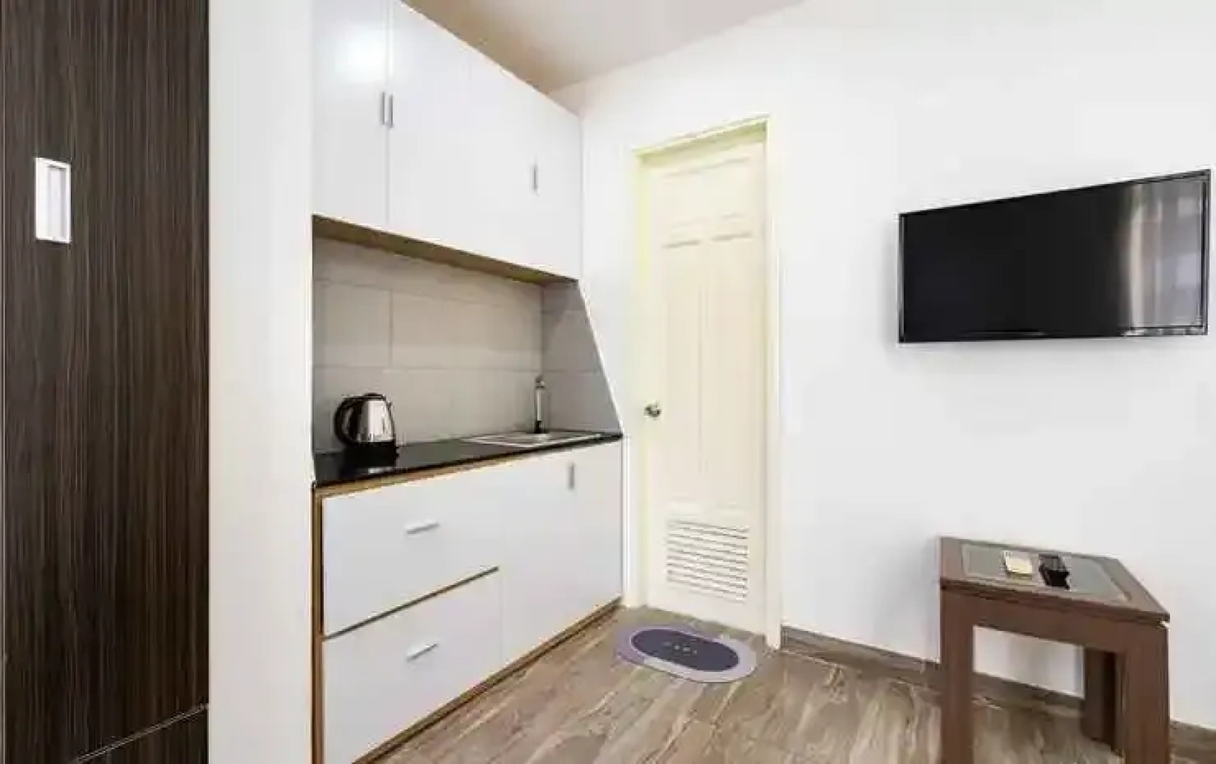 La Airport Tan Binh Hotel