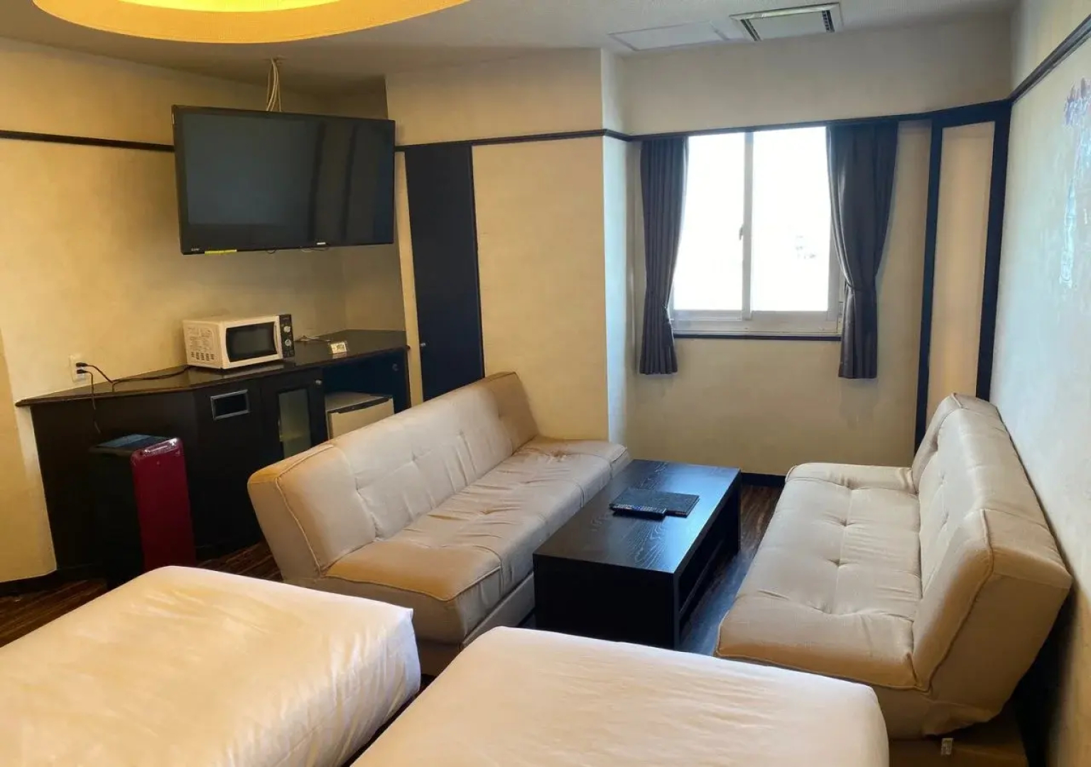 Ginowan Crystal Hotel