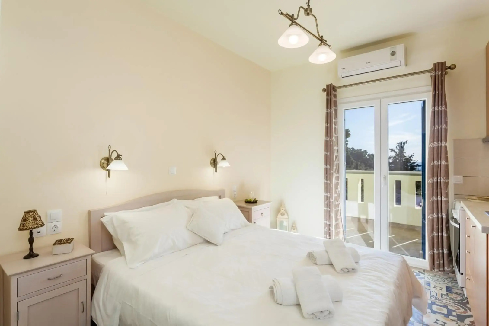 Stafylos Suites Boutique Hotel