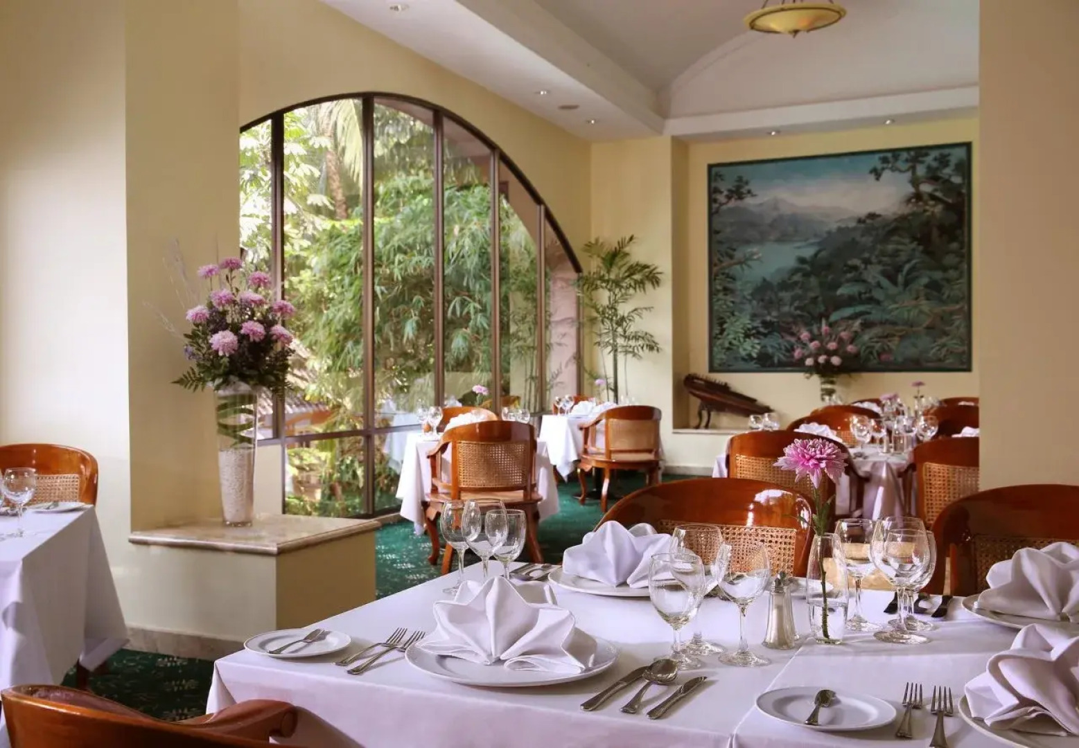 Aryaduta Lippo Village