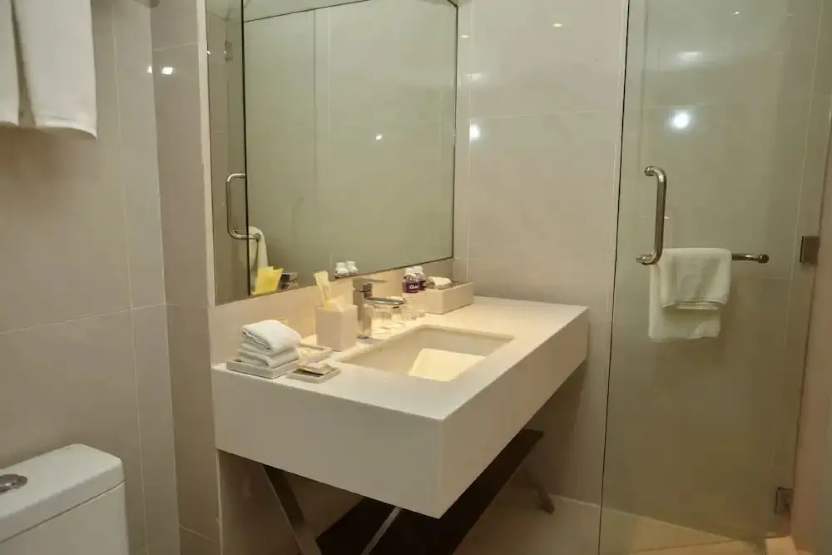 Holiday Inn Clark Field