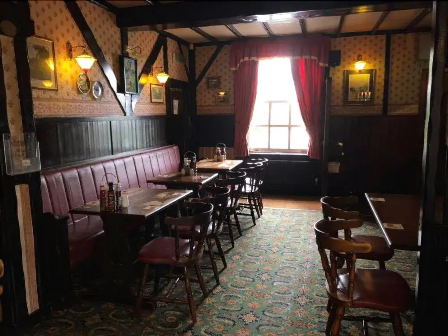The Dog & Doublet Inn