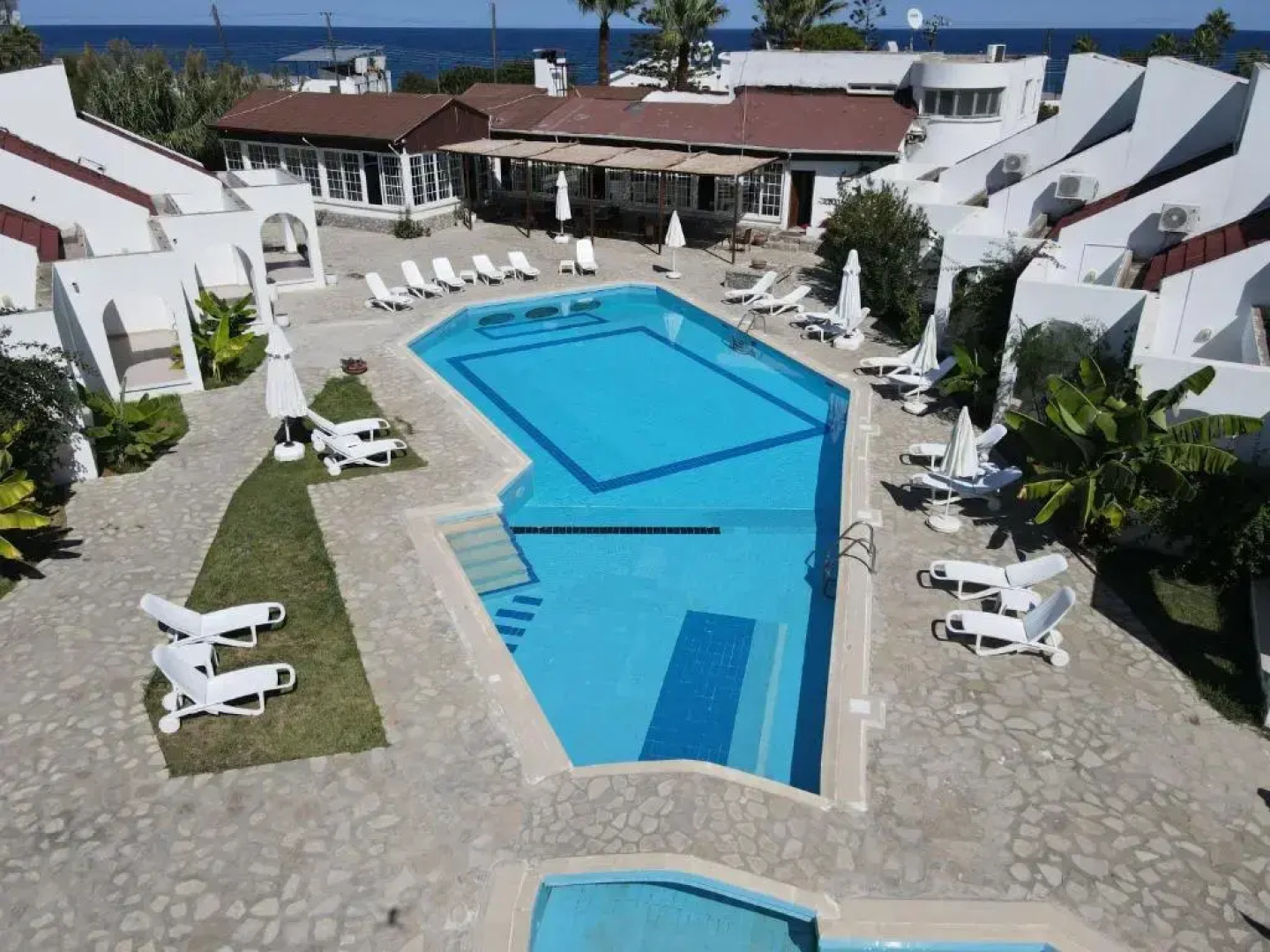 Club Lapethos Bungalow