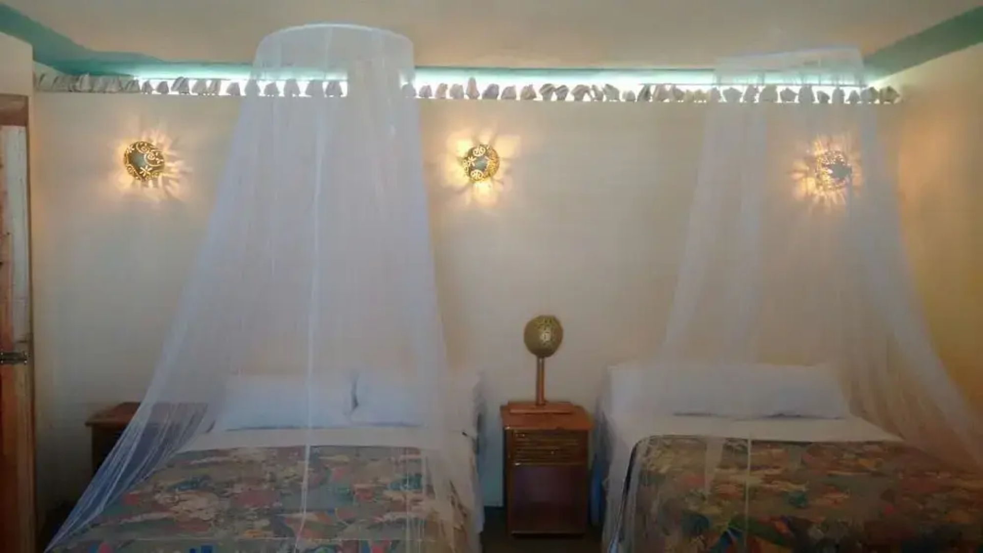Yoset Hotel
