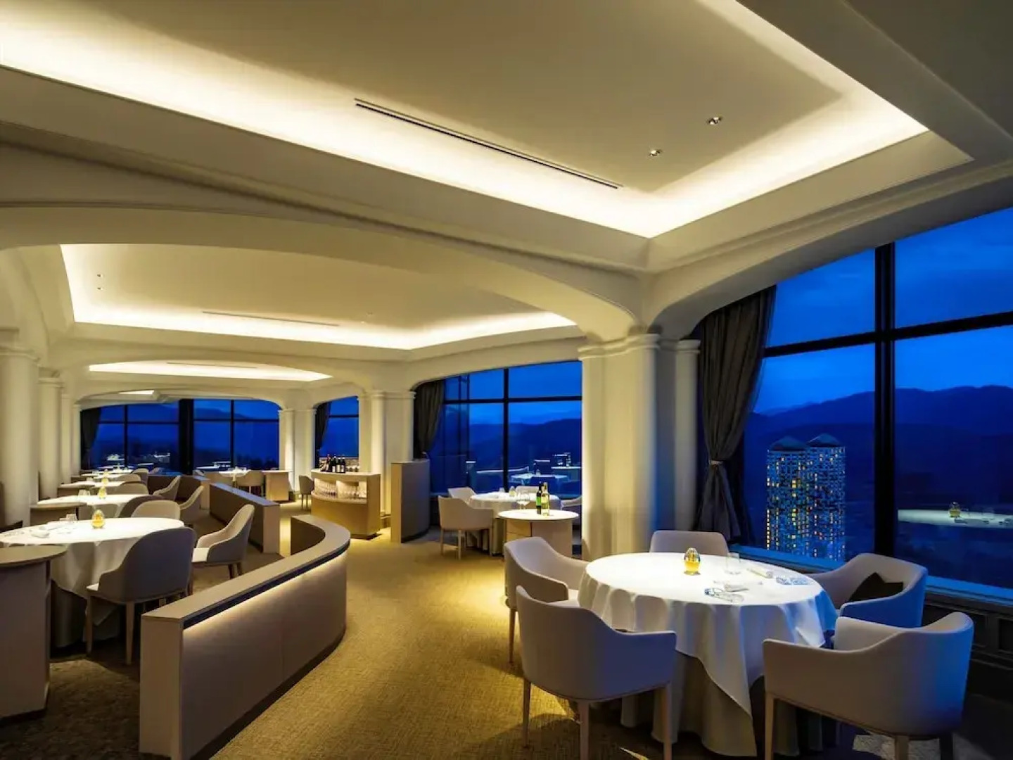 Hoshino Resorts Tomamu the Tower