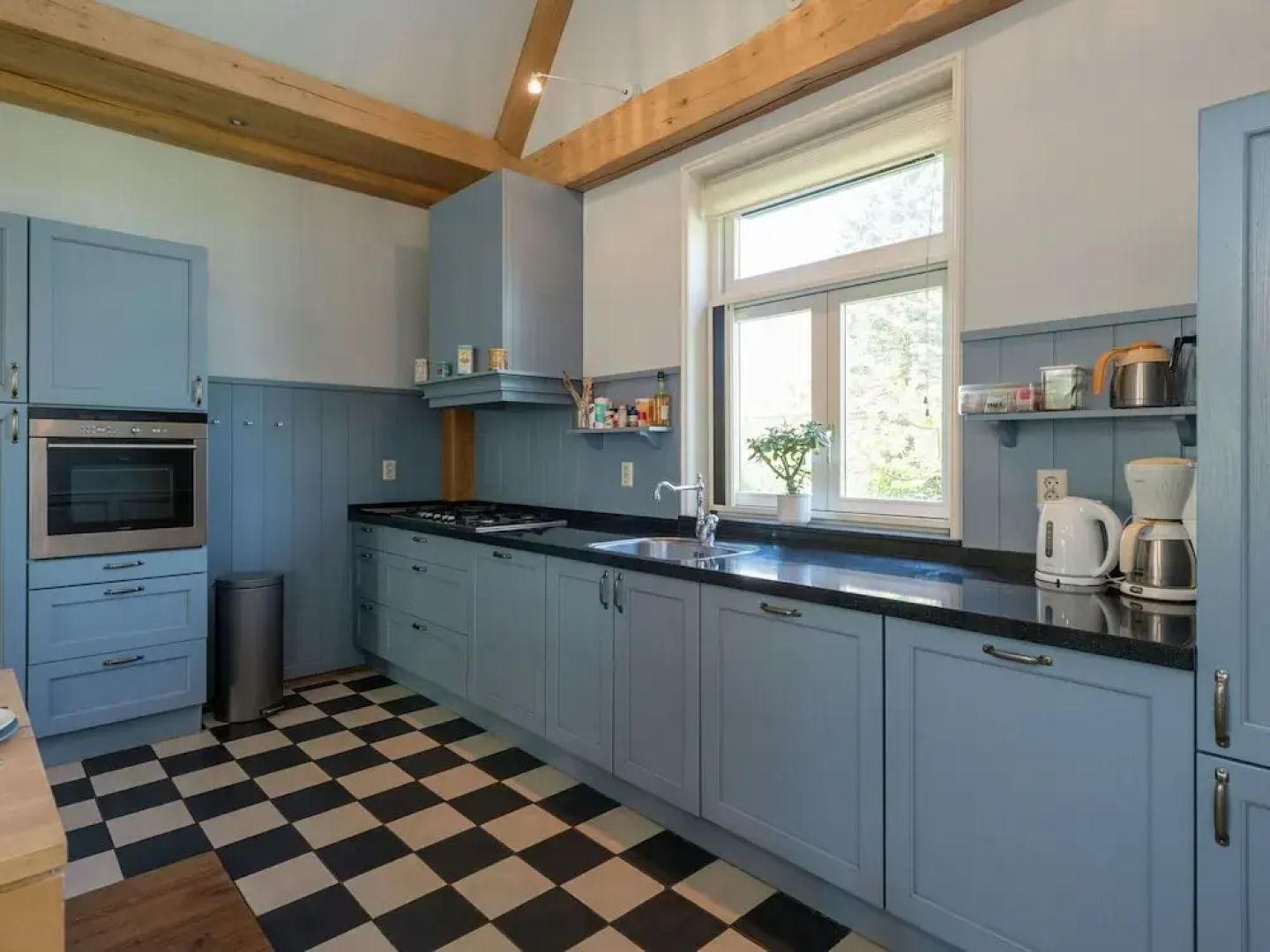 Inviting Holiday Home in Zuidoostbeemster near Center & Forest
