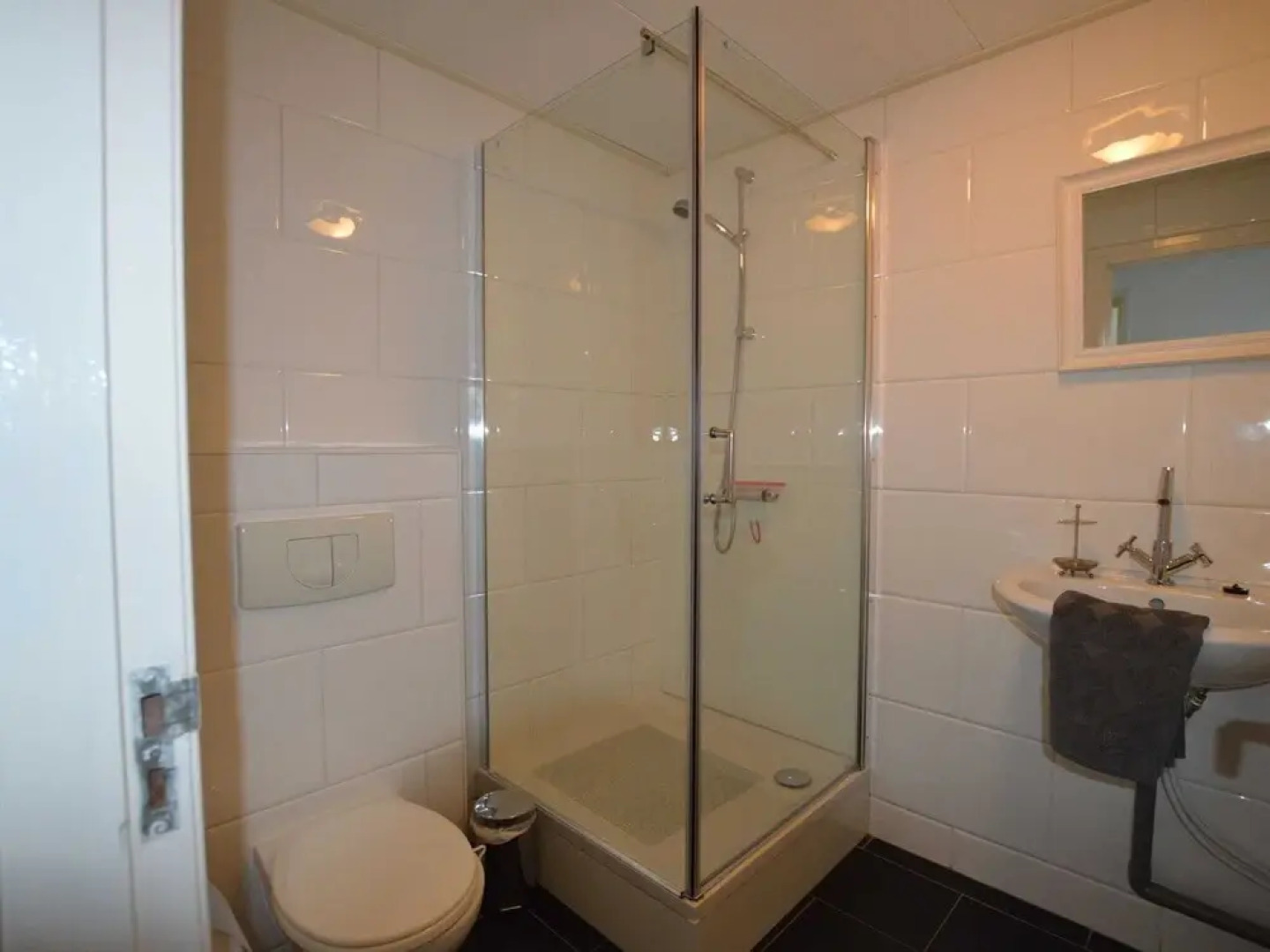 Tranquil Farmhouse in Wapserveen by the Forest