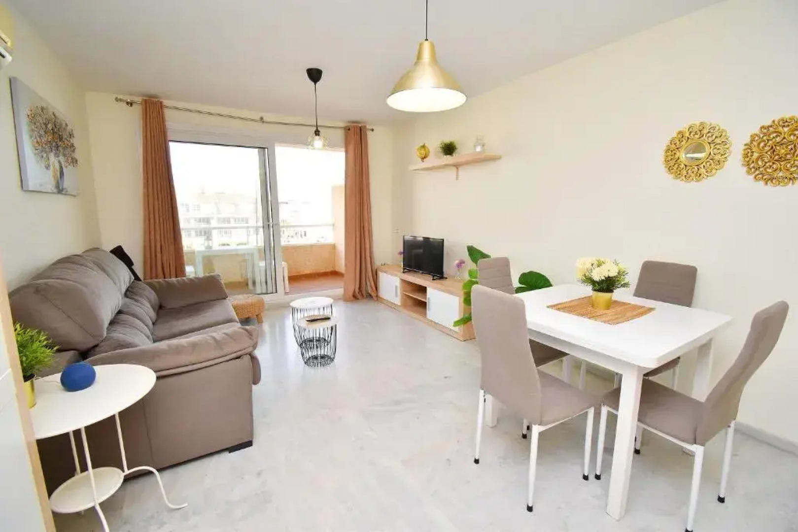 Expoholidays - Apartamentos Puerto Almerimar