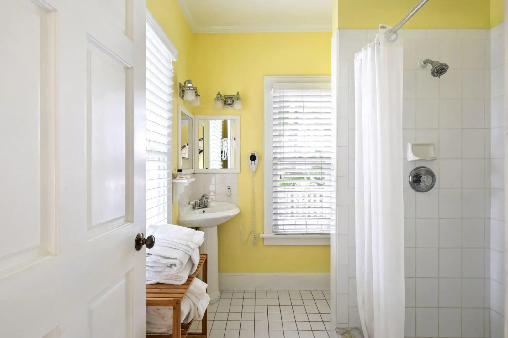 Amsterdam's Curry Mansion Inn