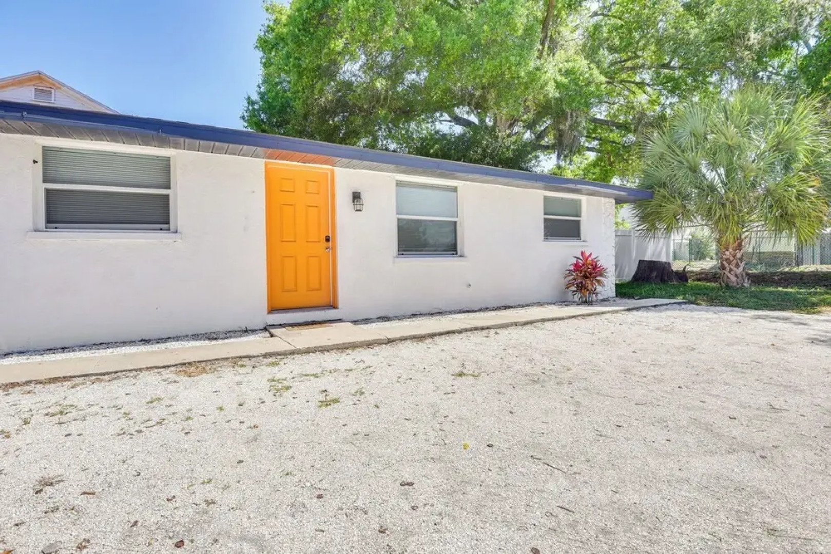 Pet-friendly Palmetto Duplex ~ 2 Mi to Riverwalk!