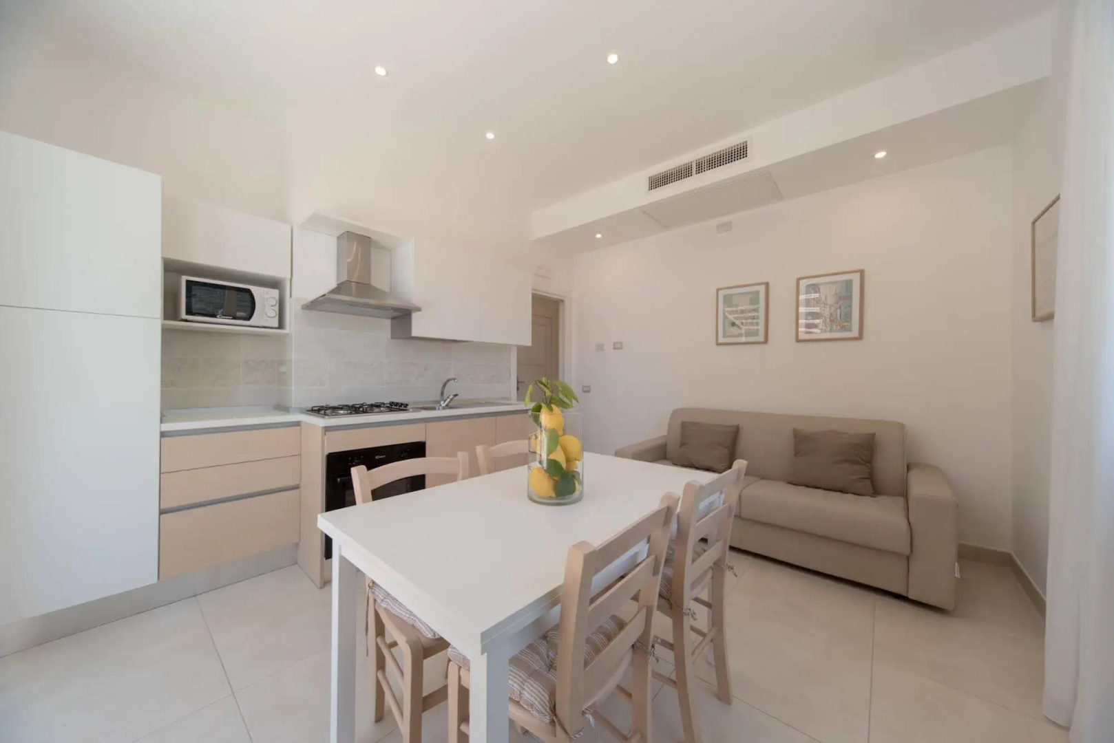 Santa Tecla Apartments