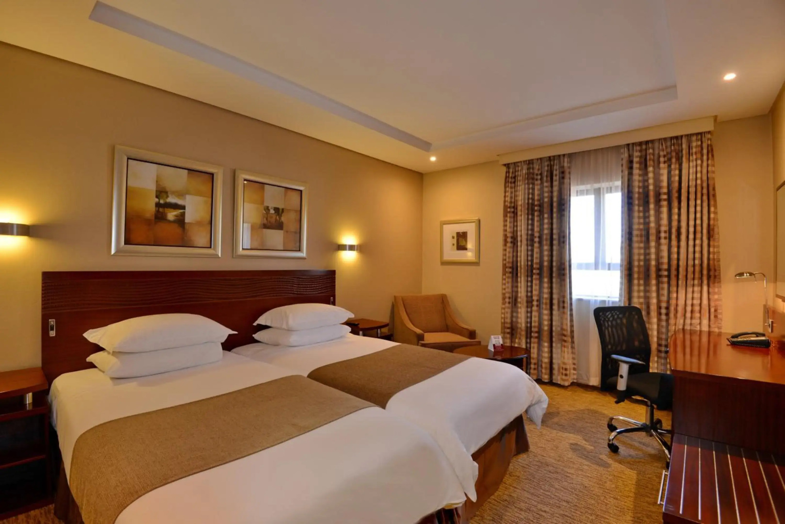 City Lodge Johannesburg Airport, Barbara Road