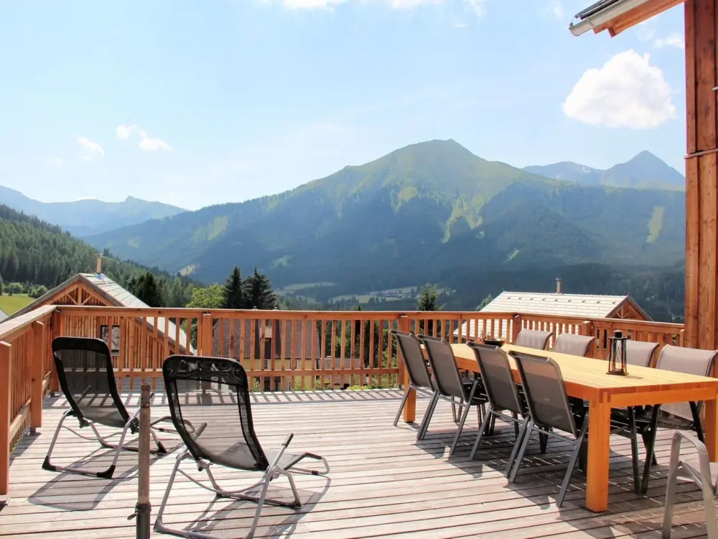 Luxurious Chalet in Hohentauern With Jacuzzi Near Lake