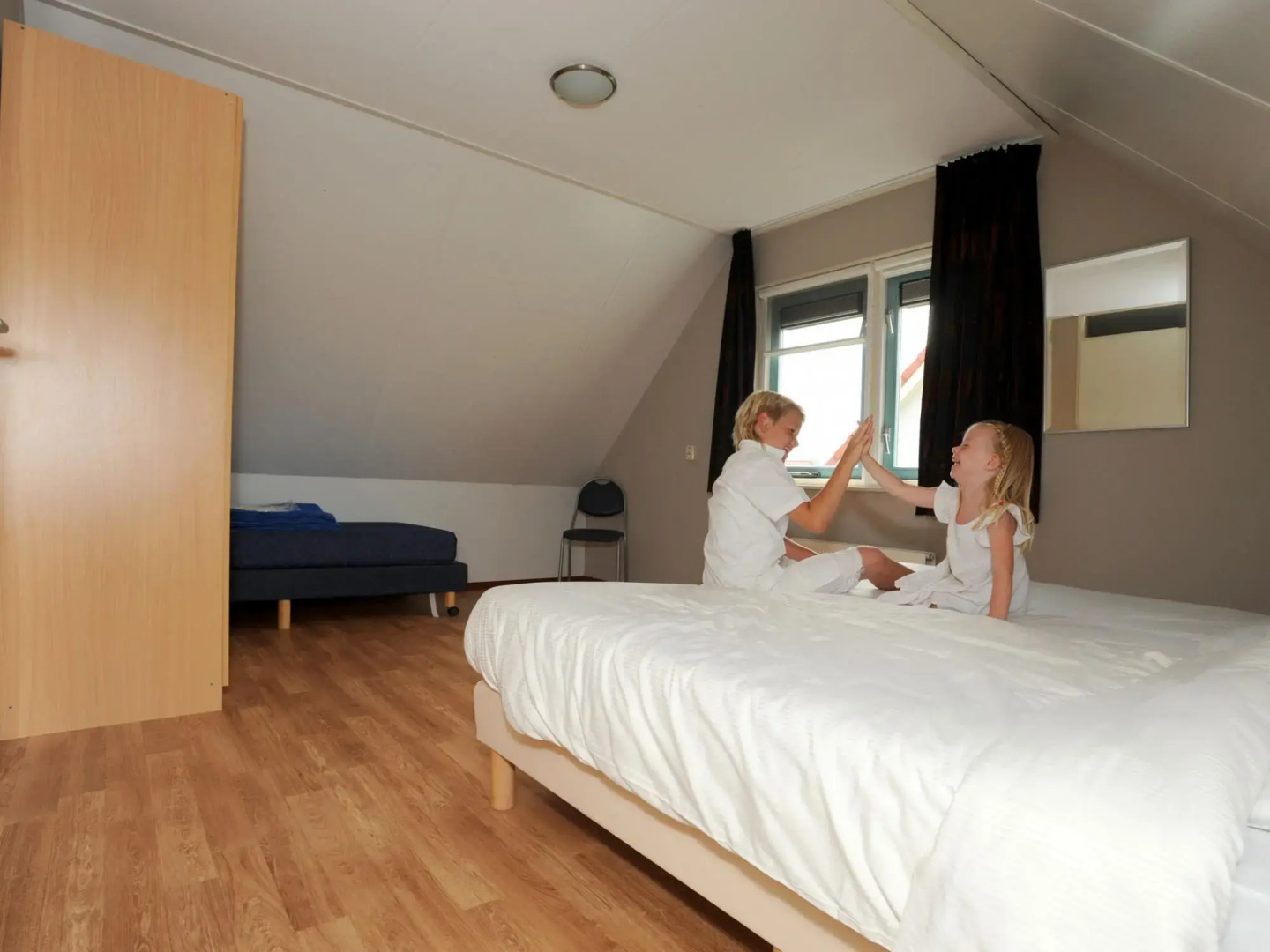 Detached House With Dishwasher Near Hoorn