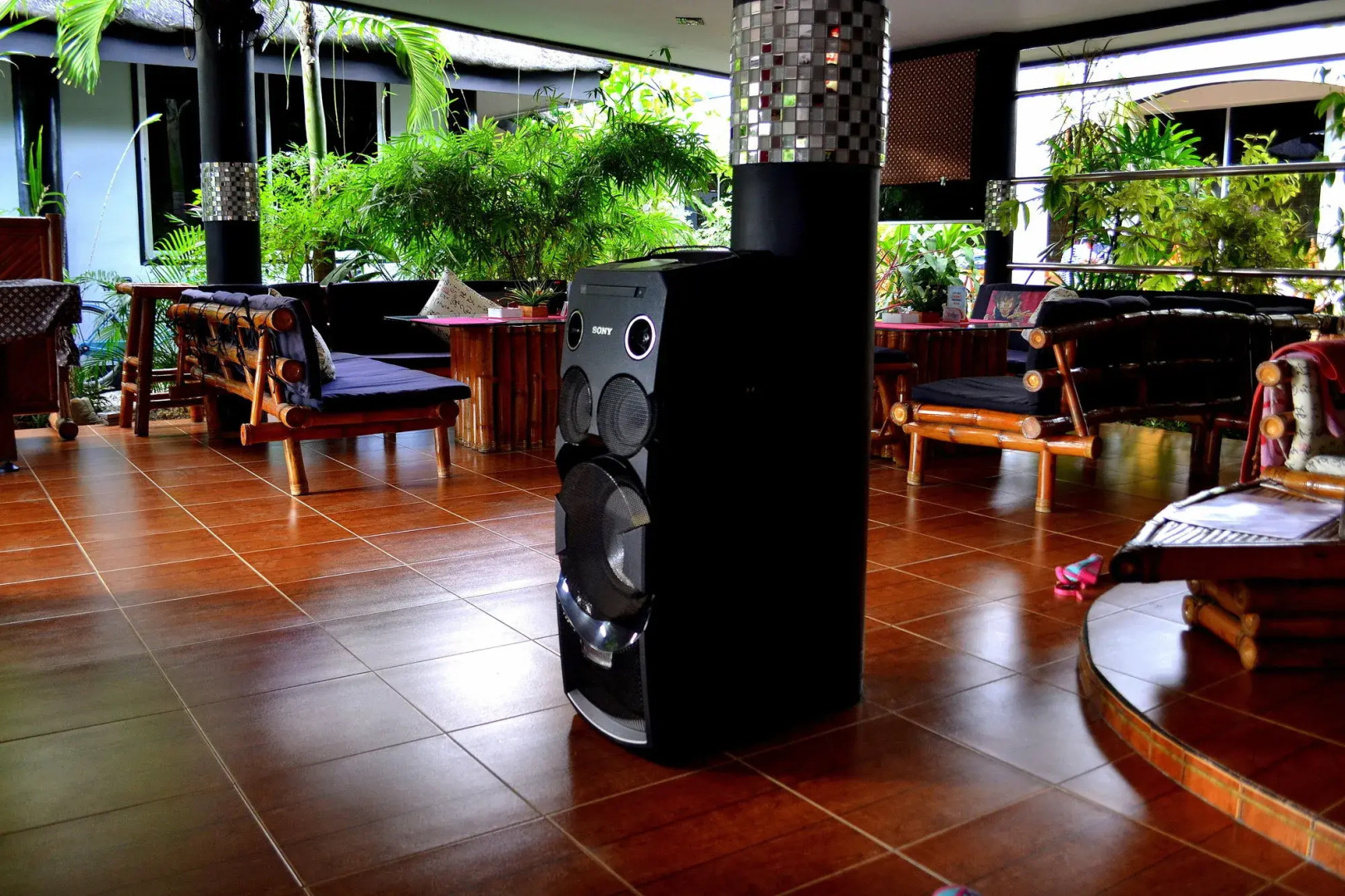 Micky Santoro Hotel & Restaurant