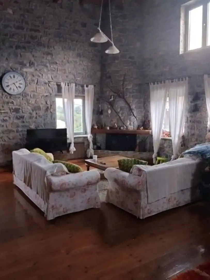 Vitina Number 5 House