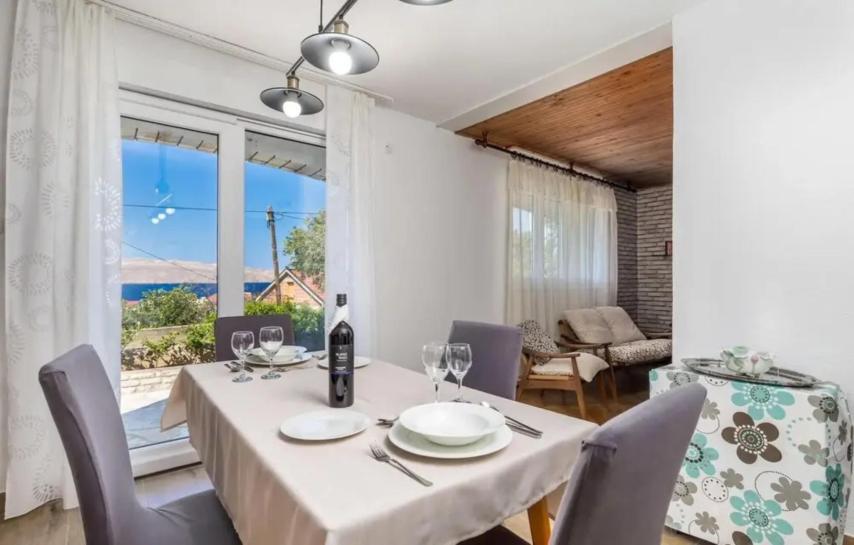 Nice Home in Karlobag With Wifi and 2 Bedrooms