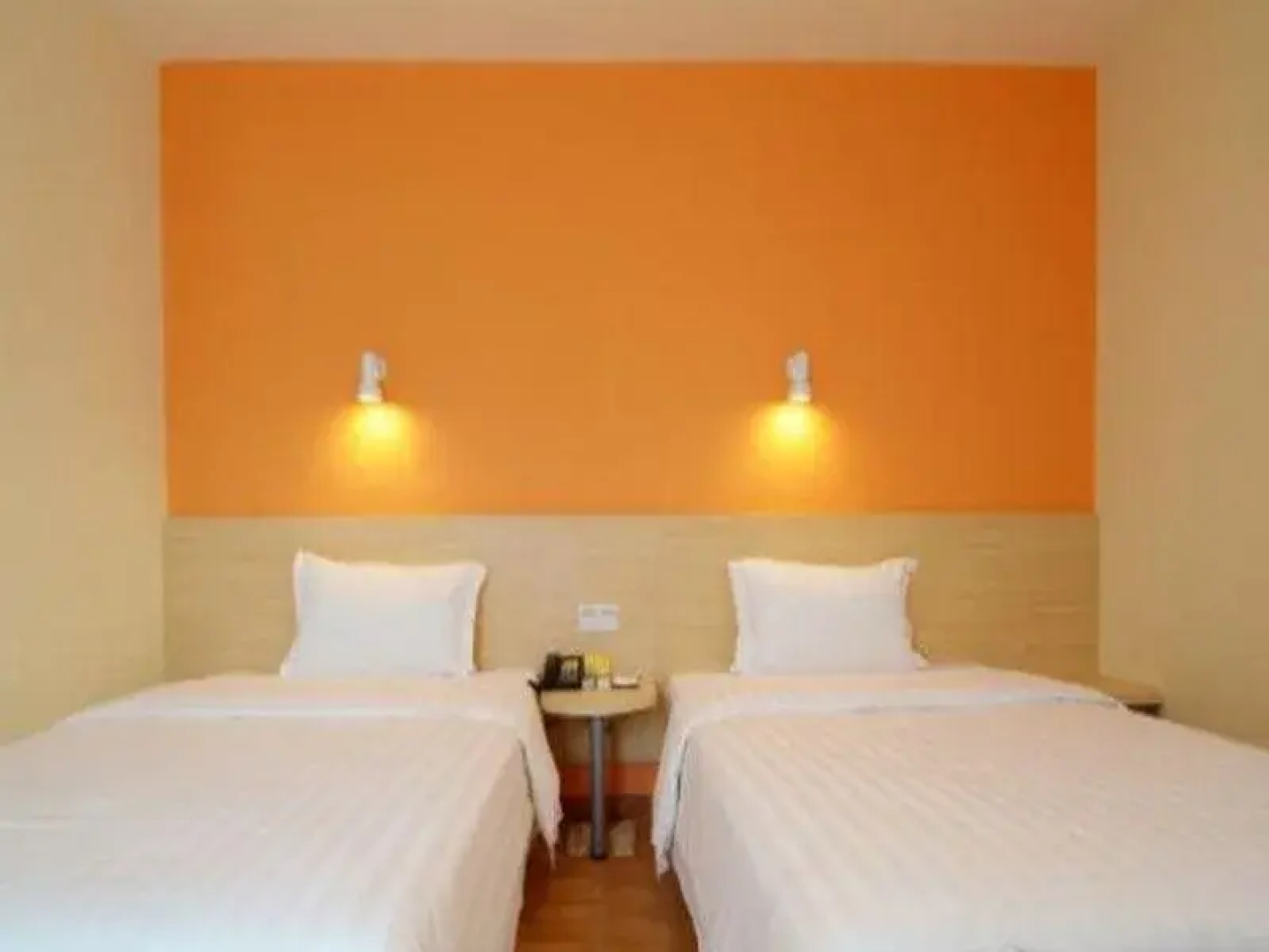 7Days Inn Chongqing Beibei Tianqi Square Pedestrian Street