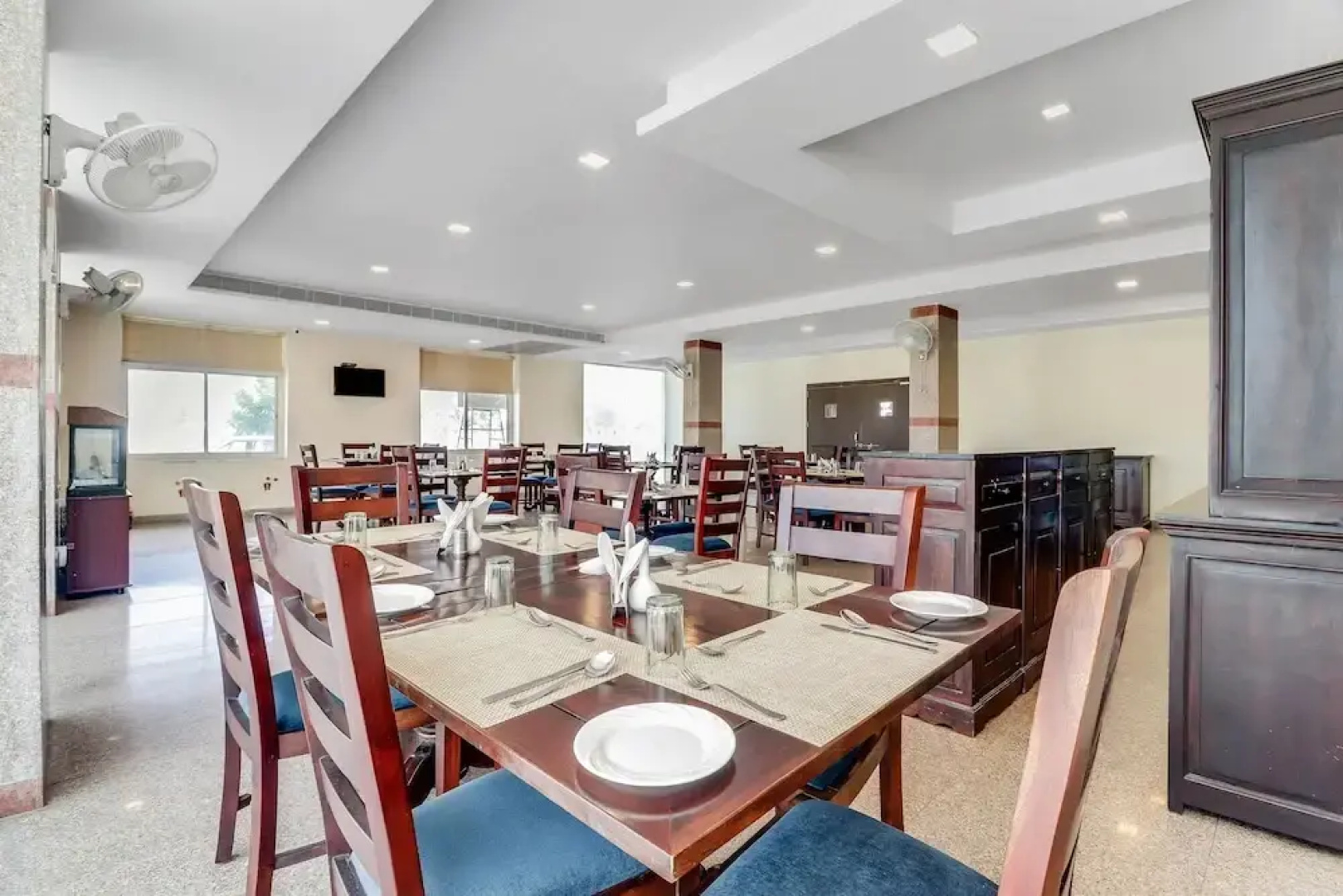 Capital O 48521 Hotel Bhanwar Singh Palace