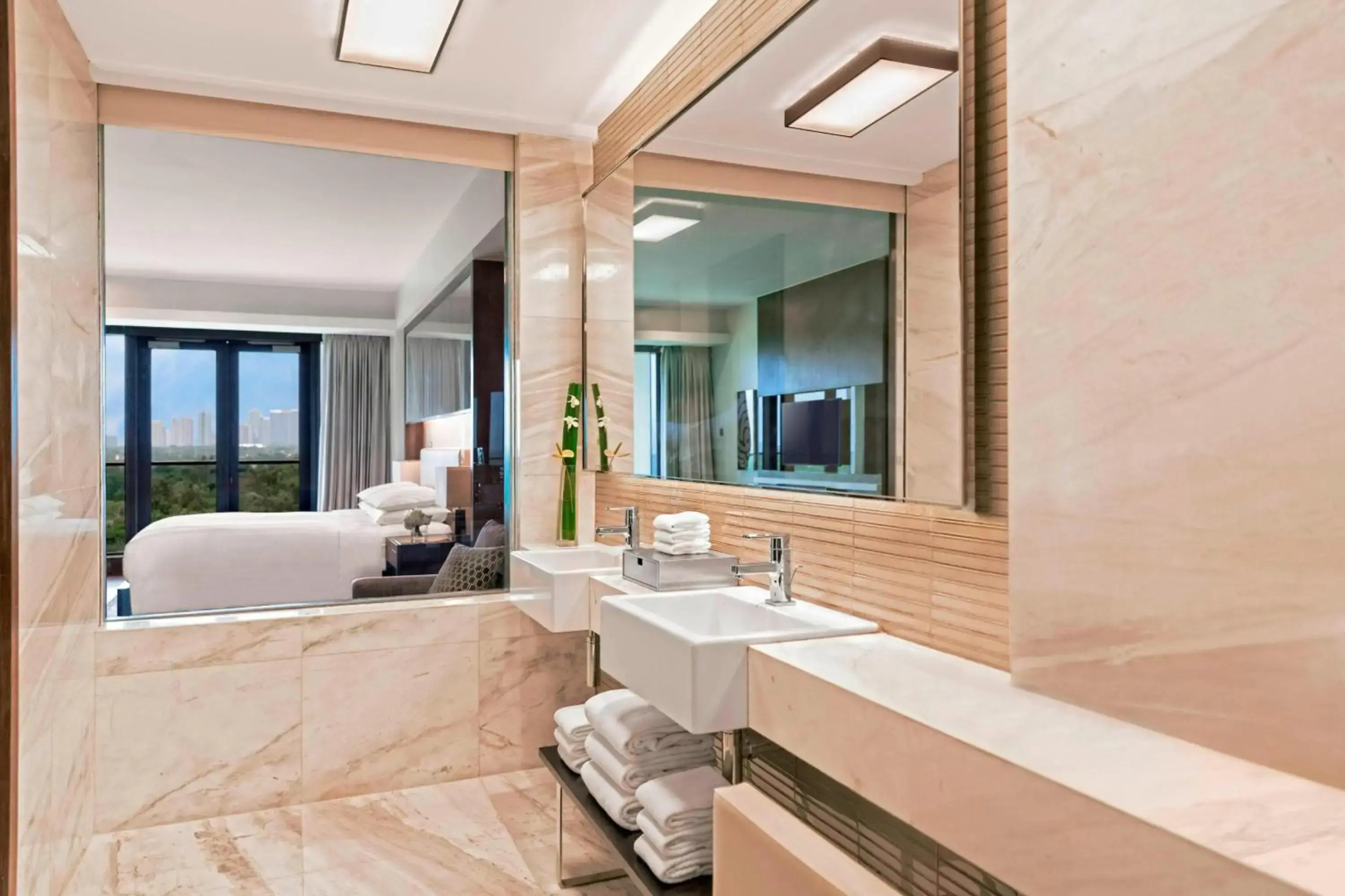 Manila Marriott Hotel at Newport World Resorts