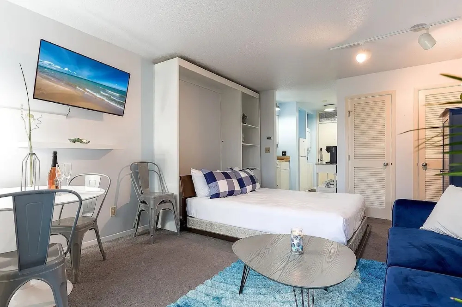 The Shores Lake View Condo Unit 5606