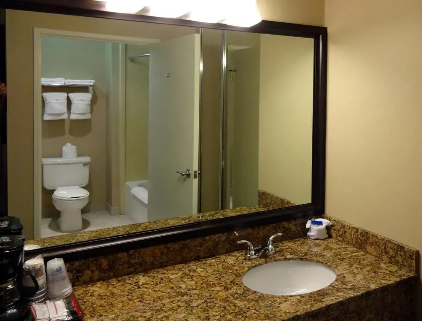 Best Western PLUS Casablanca Inn