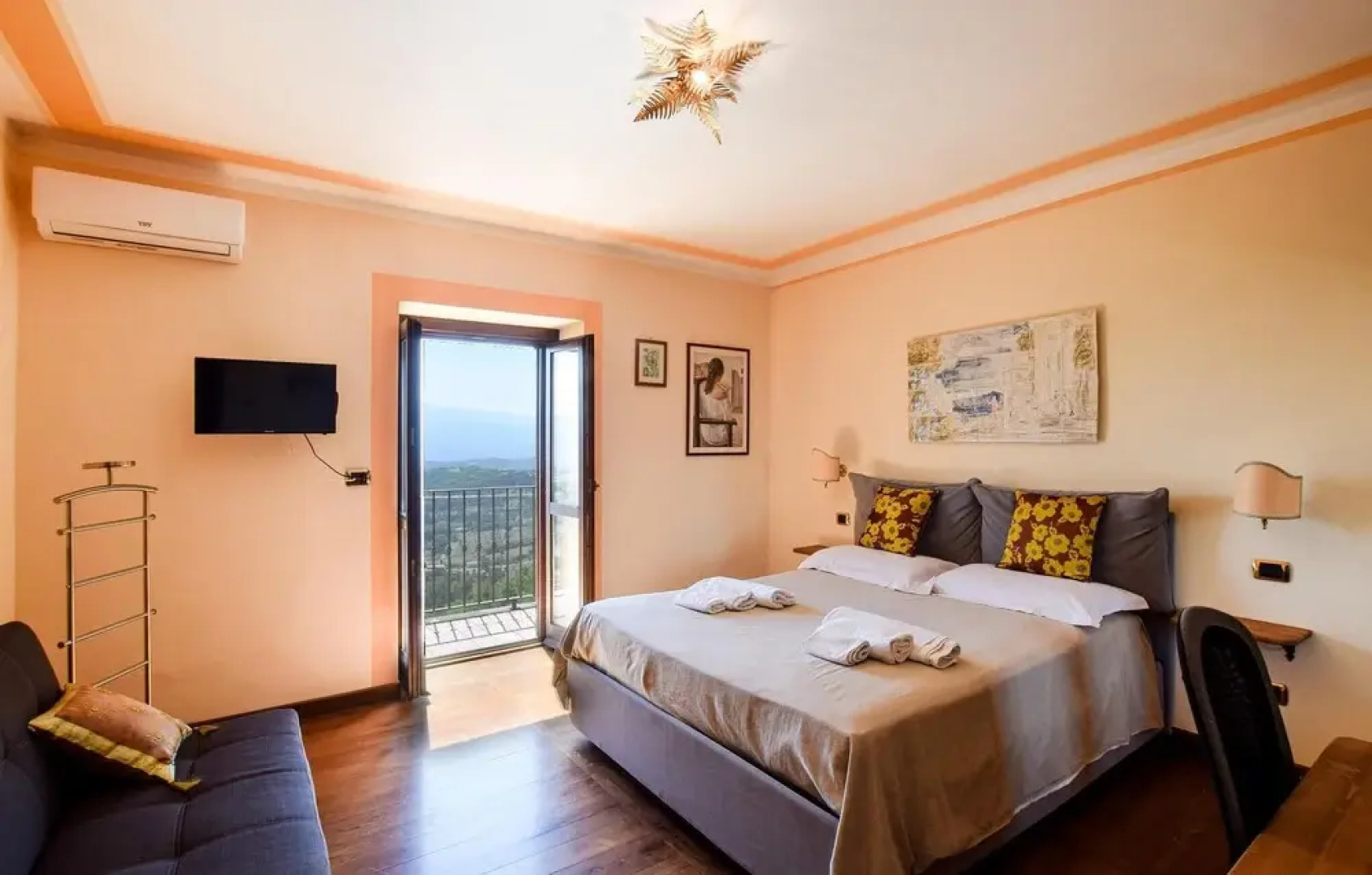 Nice Home in Montalto Uffugo With Outdoor Swimming Pool, Wifi and 5 Bedrooms