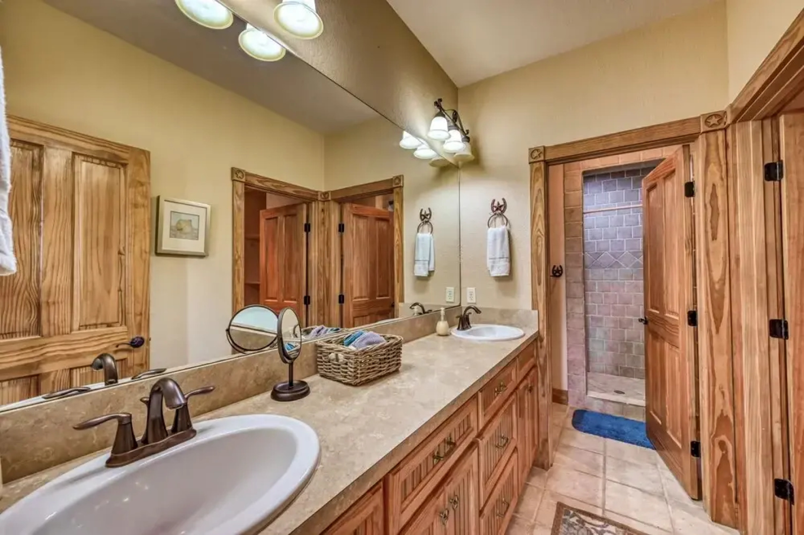 Charming Country Home With Hot Tub & Fire Pit!