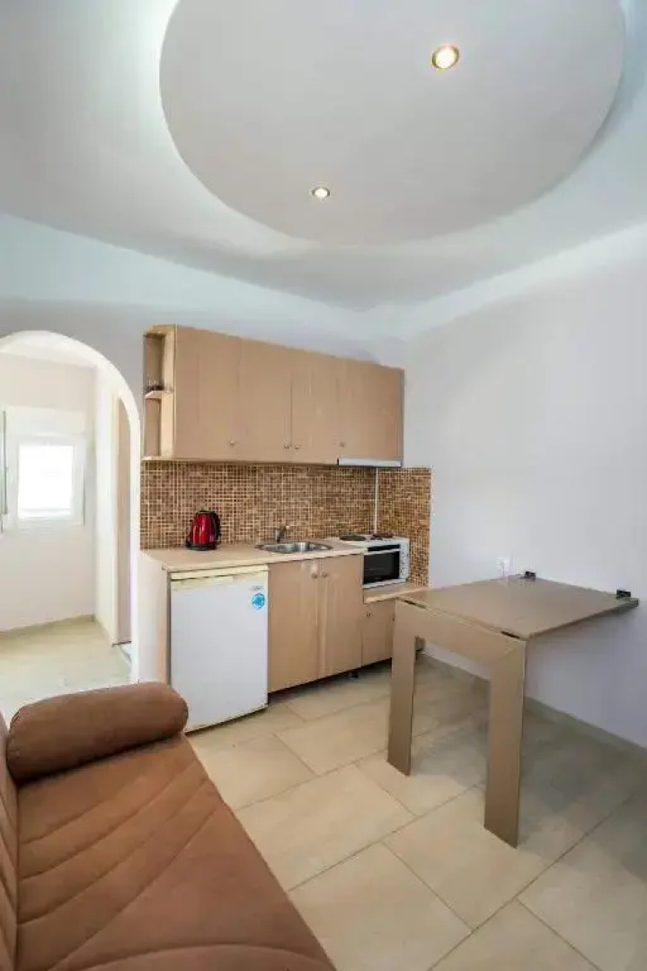 Lena Apartments II