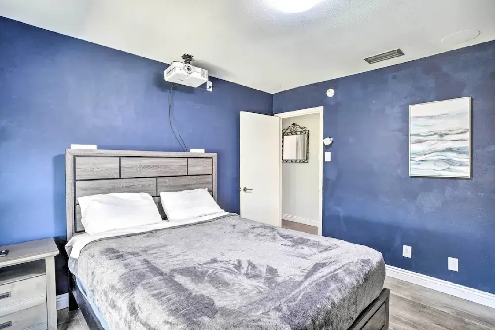 Poolside Oasis: Richardson Home w/ Movie Room!