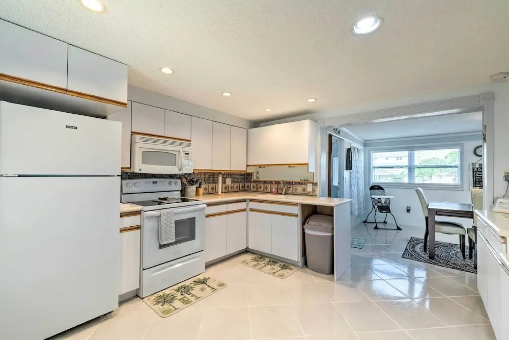 Canalfront Hudson Home W/private Dock & Yard!