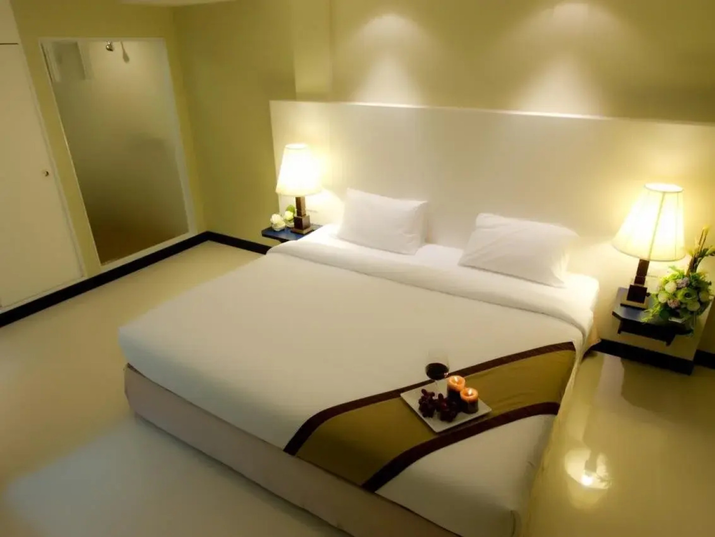 Fourteen Again Hotel