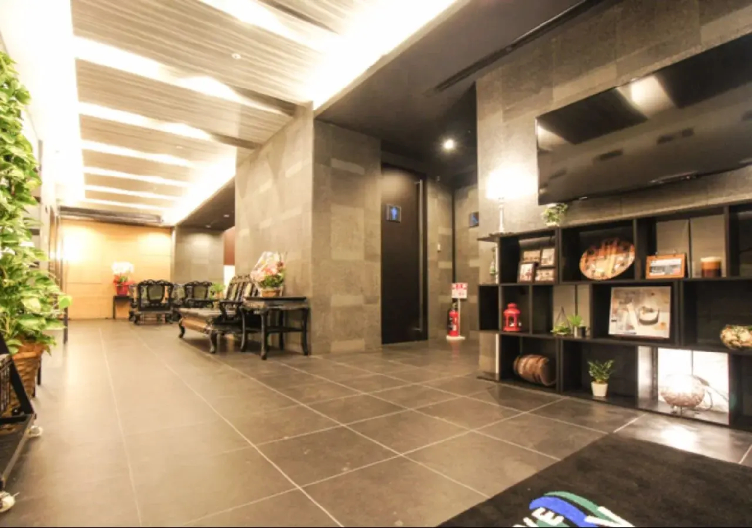 Hotel Live Max Yokohama Motomachi Ekimae