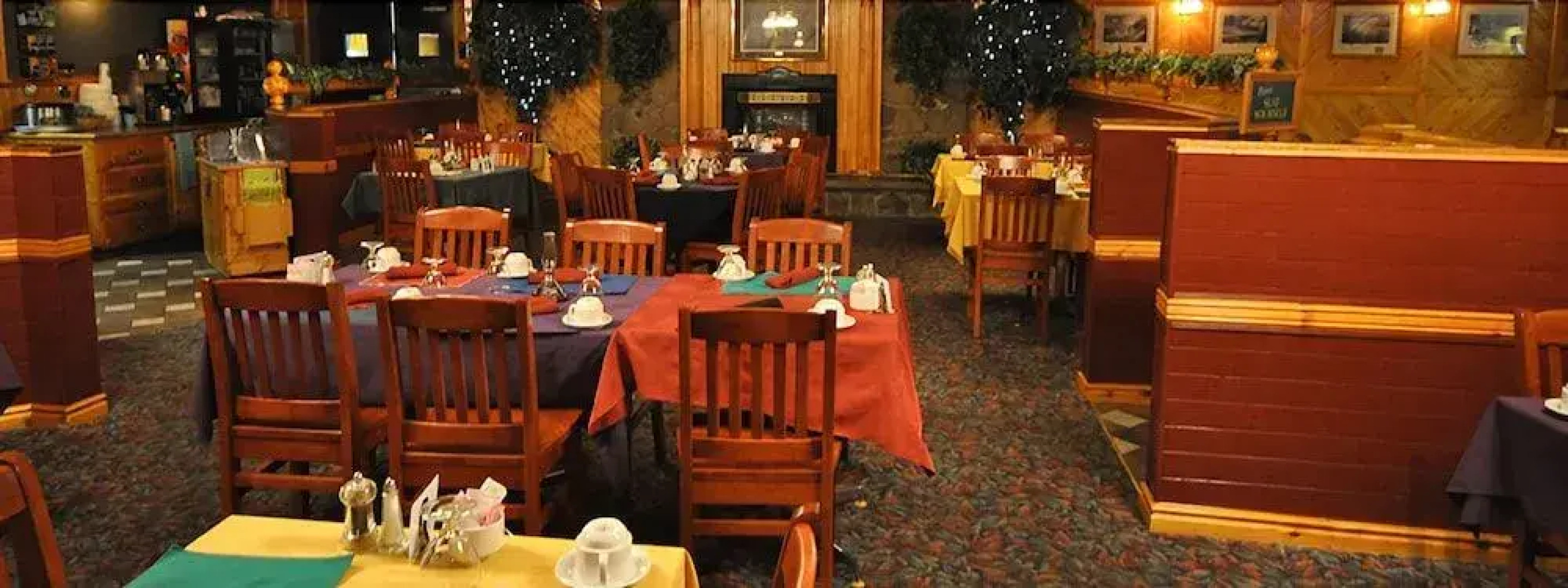 Pinewood Motor Inn