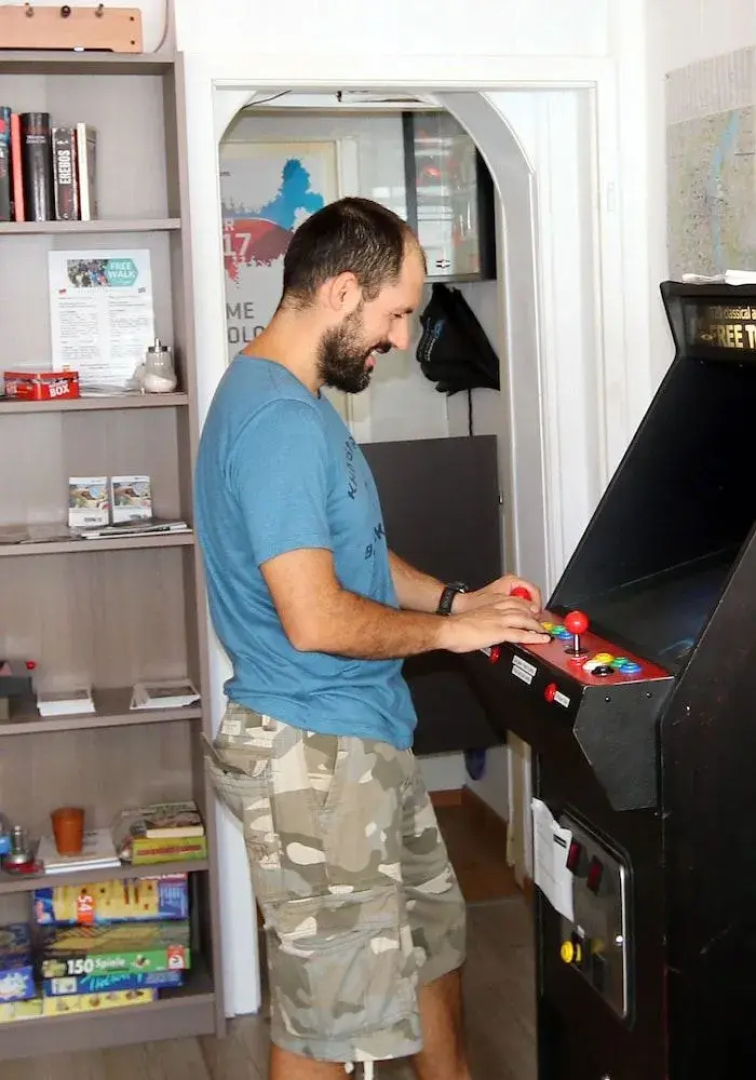 The Penny Pincher Inn - Hostel