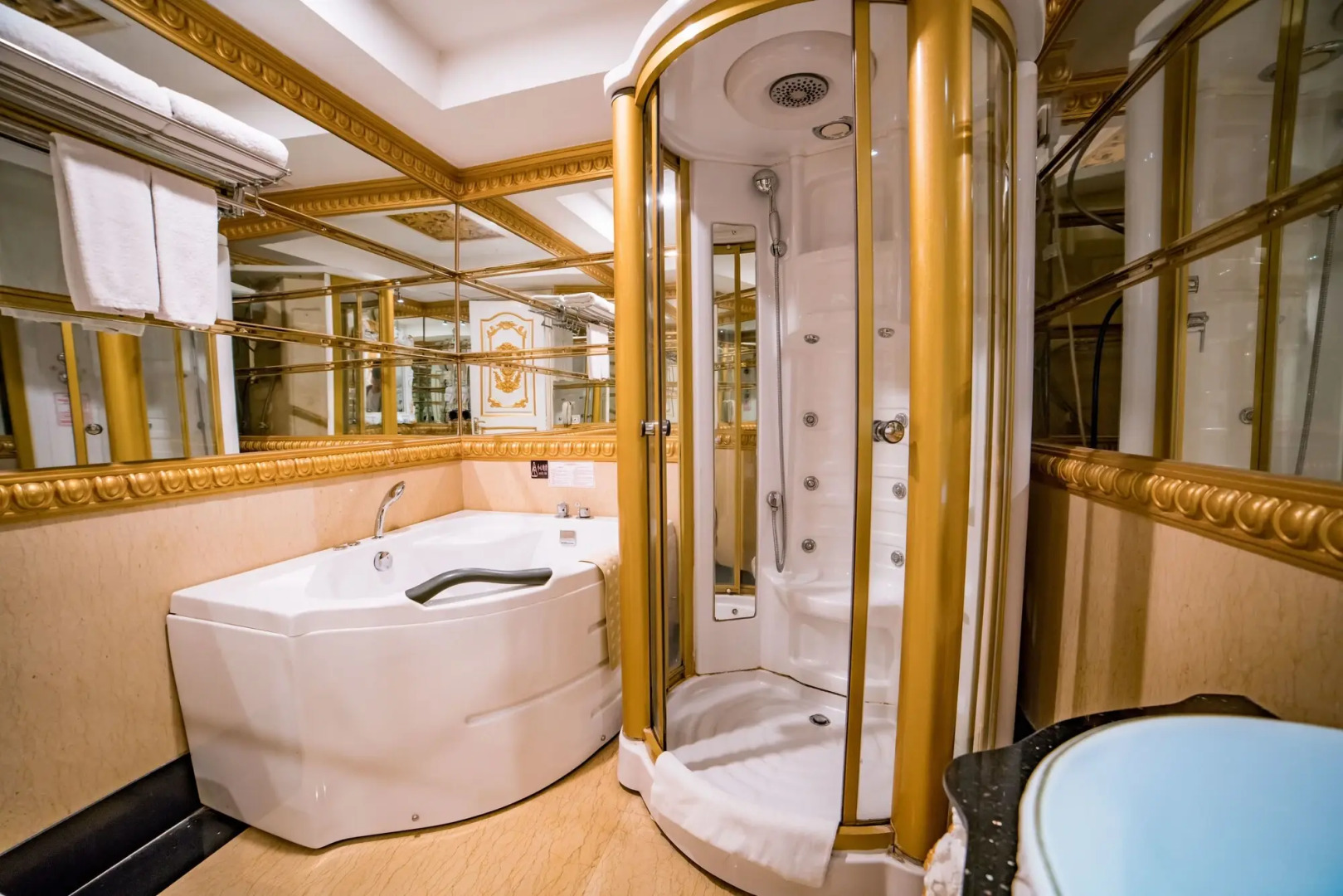 Nanyang King's Gate Hotel - Free Shuttle Service to Canton Fair