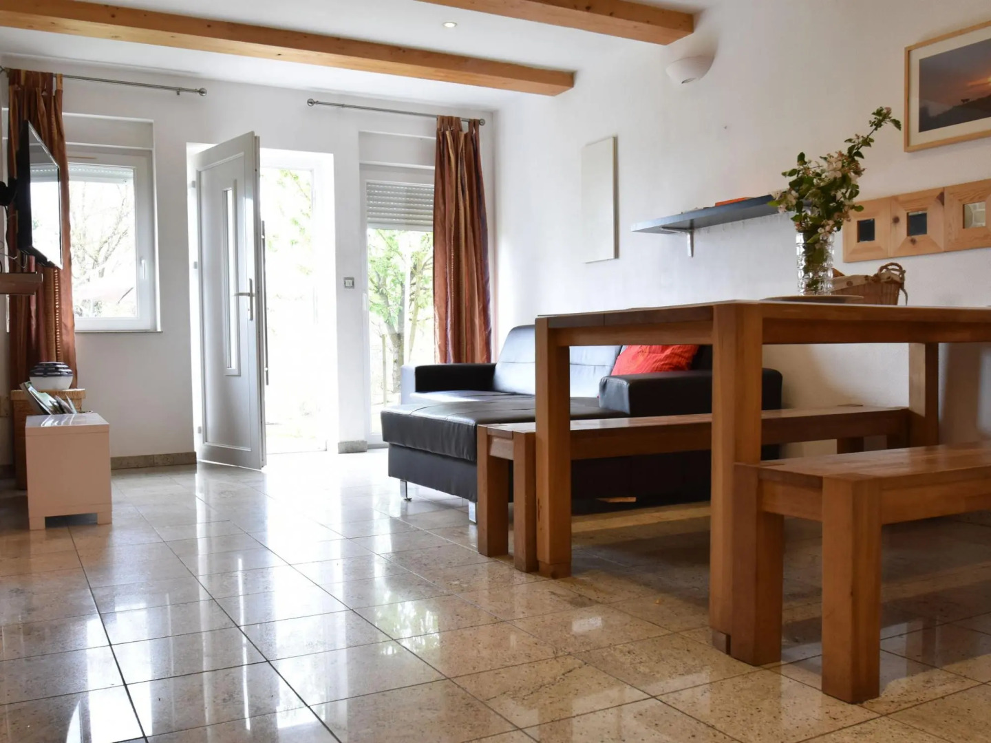 Quaint Holiday Home in Varsberg with Terrace