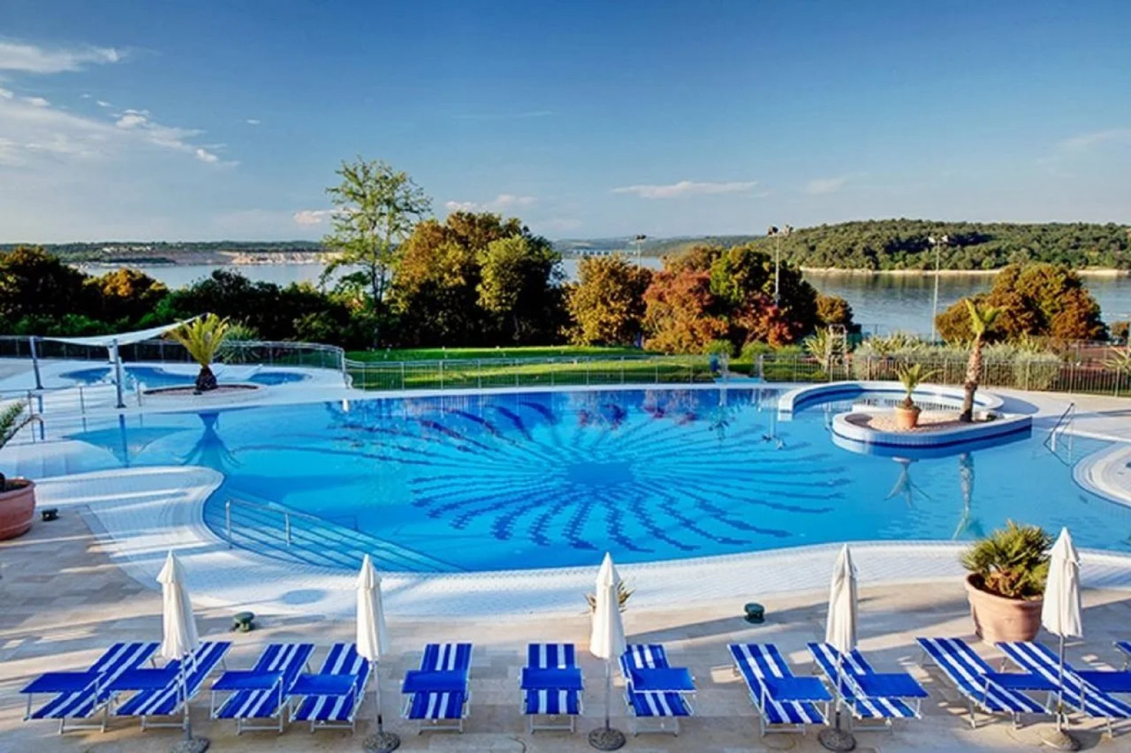 Отель Valamar Tamaris Villas