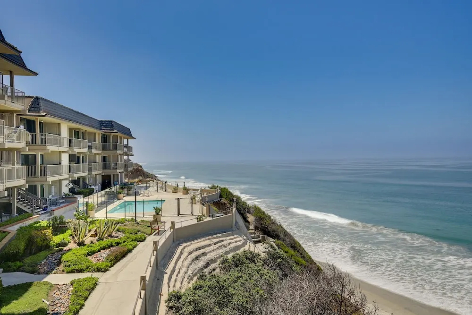 Solana Beach Condo w/ 4 Pools & Beach Access!