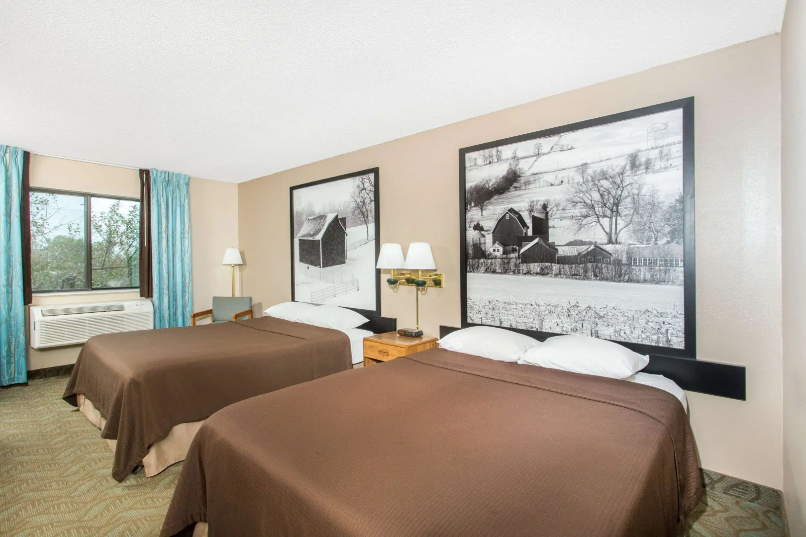 Super 8 by Wyndham Dodgeville