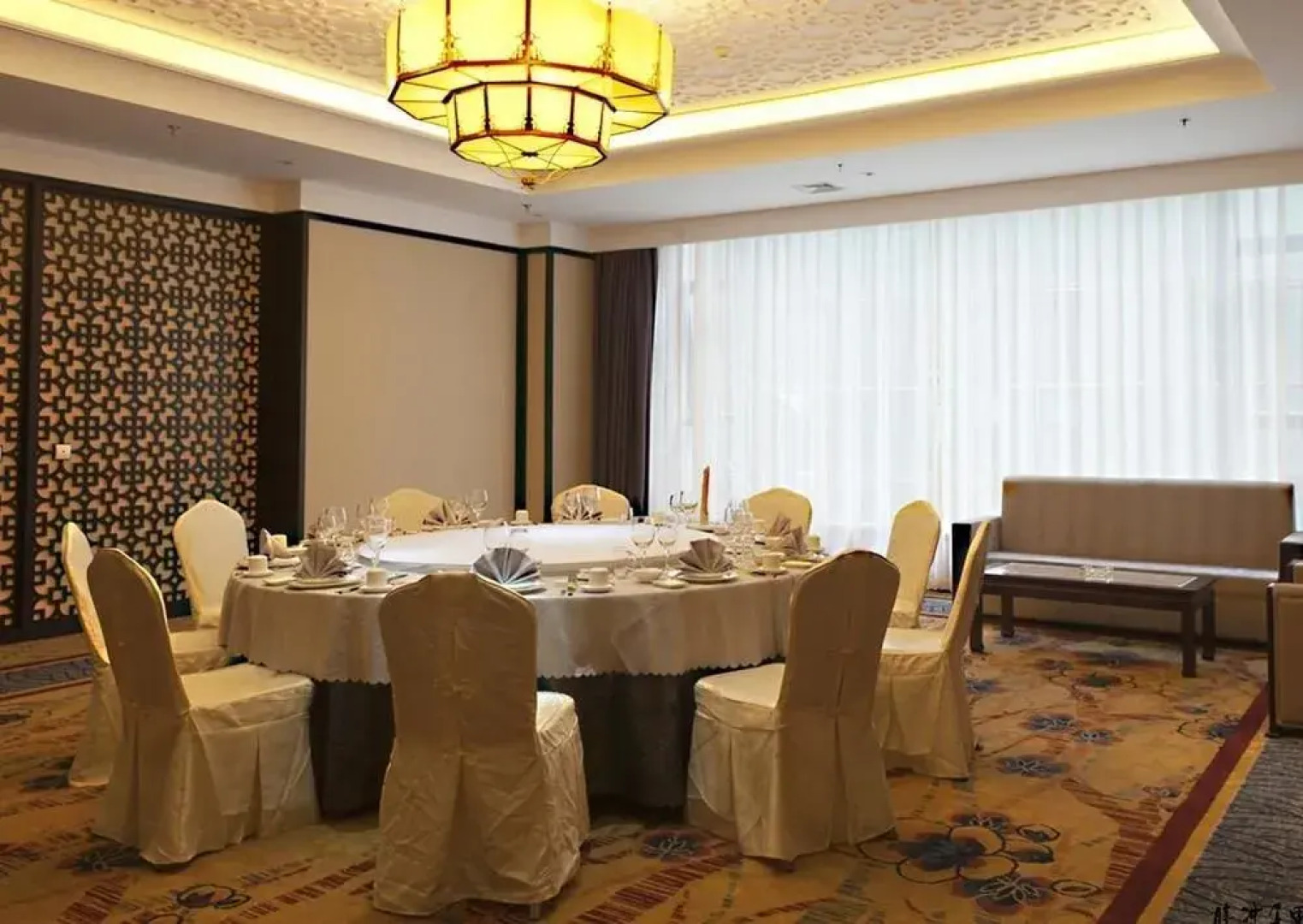 Solo Wandering Hot Spring Hotel