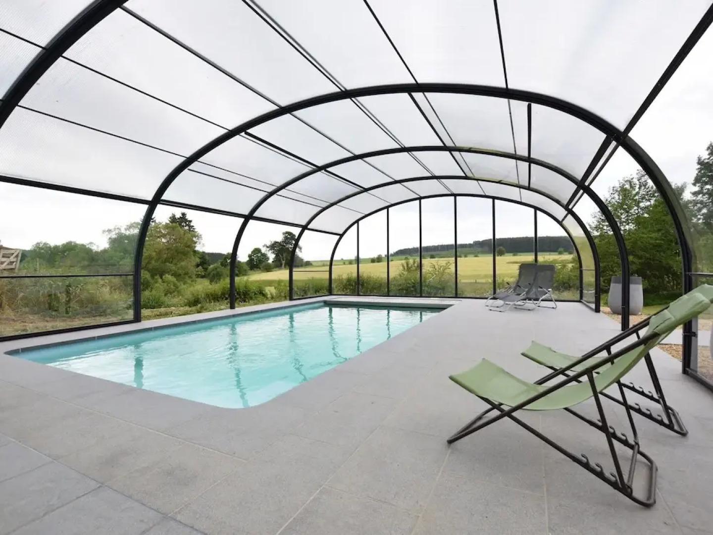 Cottage With Covered Swimming Pool, in a Quiet Location, Less Than 10km From La Roche