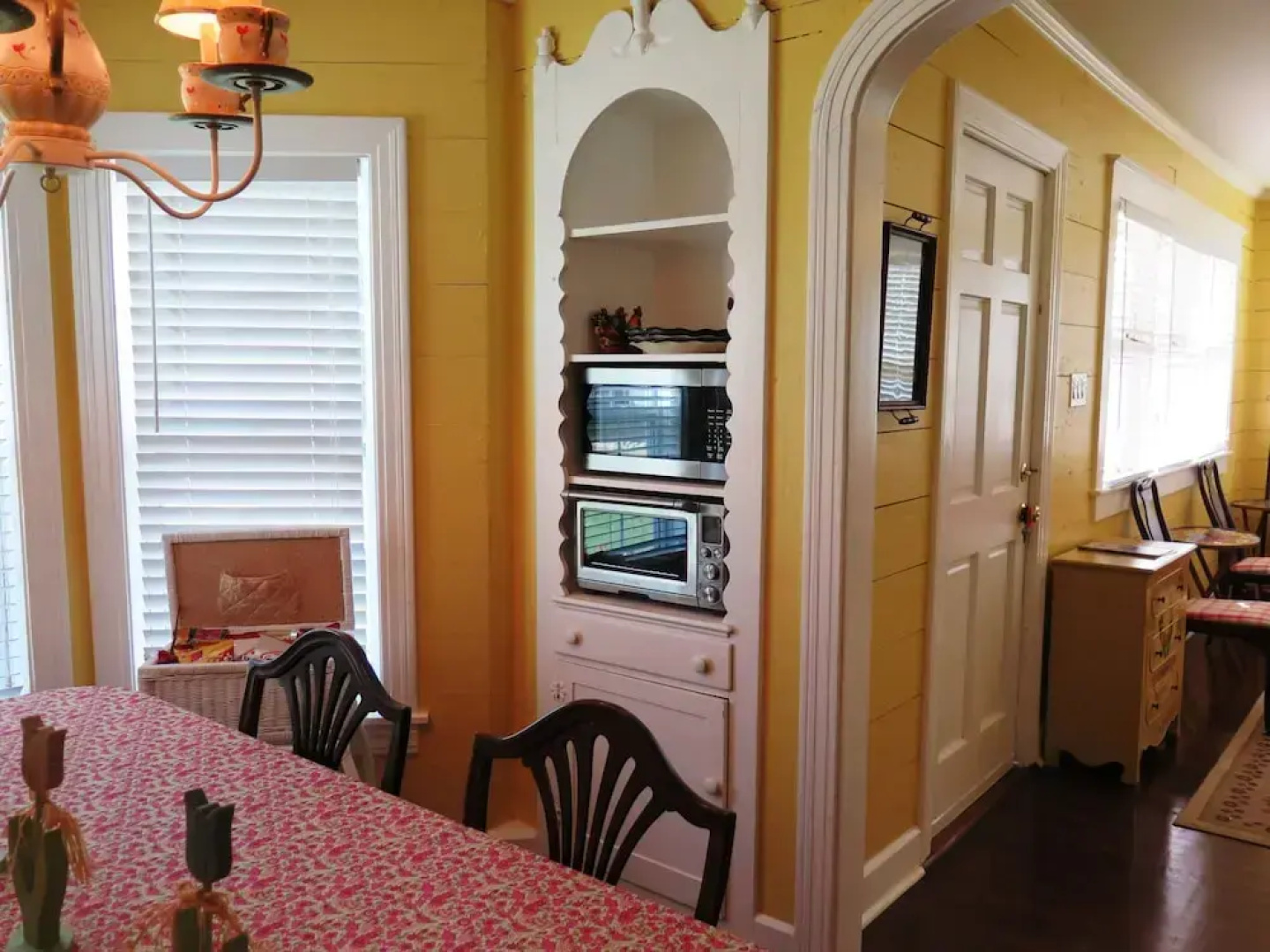 Yellow House Bed and Breakfast