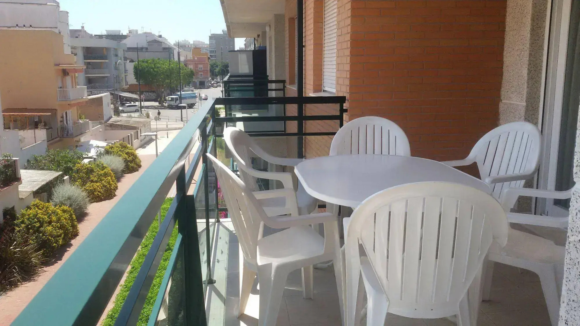 Apartamentos Gandía Universidad 3000