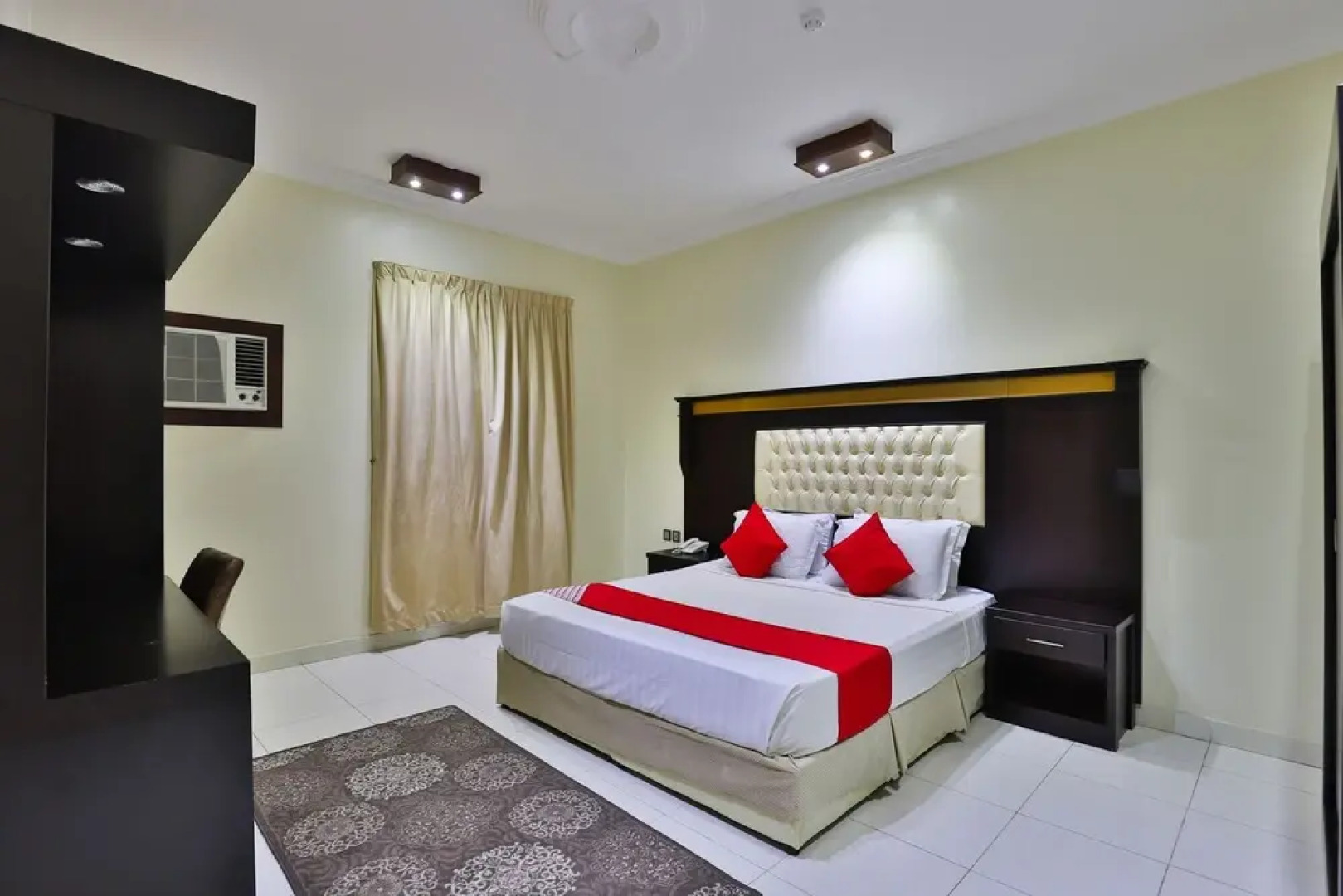 OYO 272 Luluat Yanbu