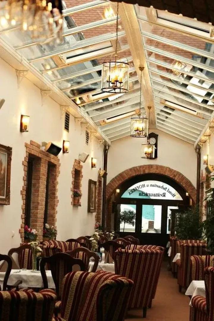 Hotel Sebastian