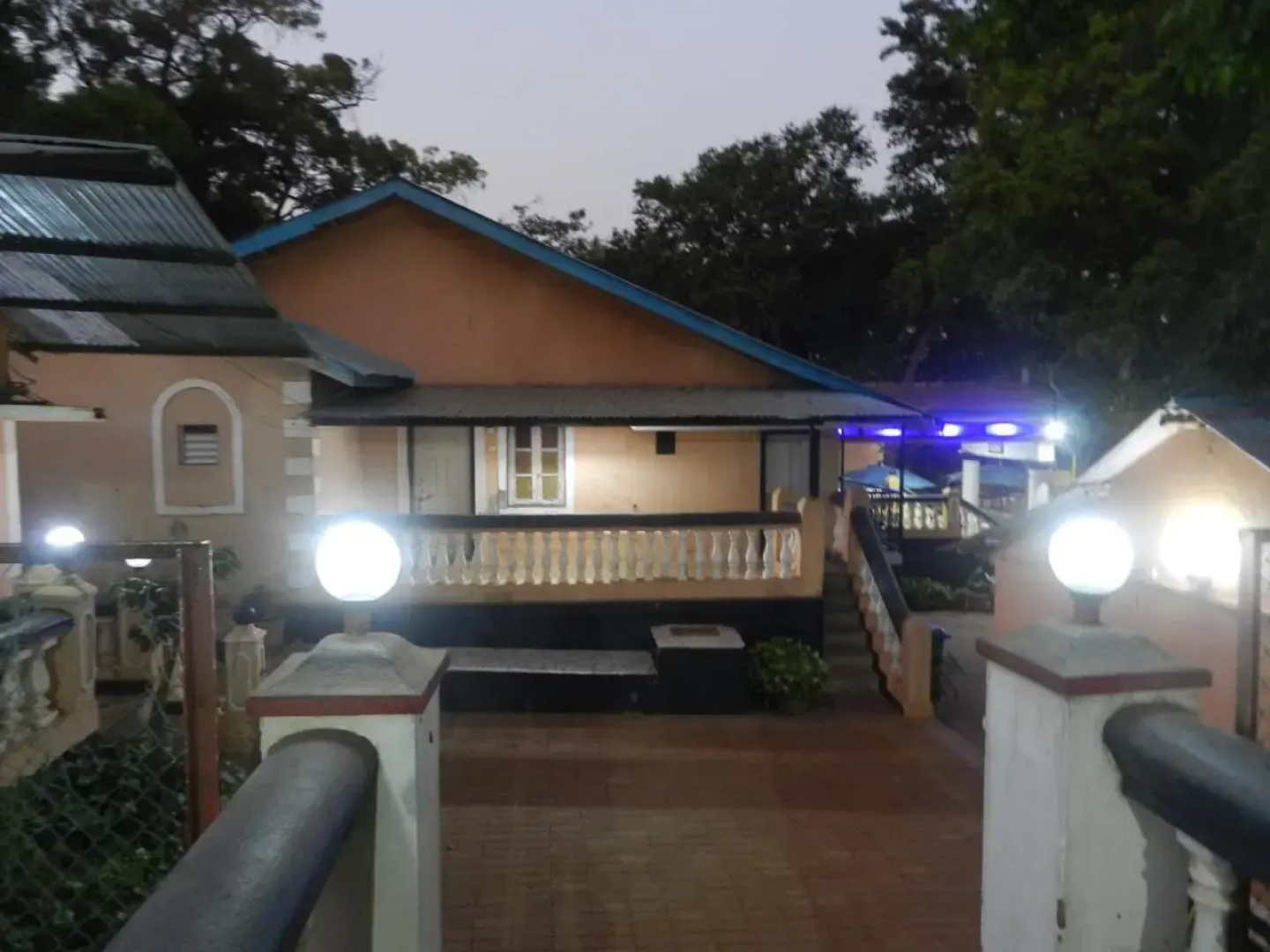Royal Hotel  - Matheran